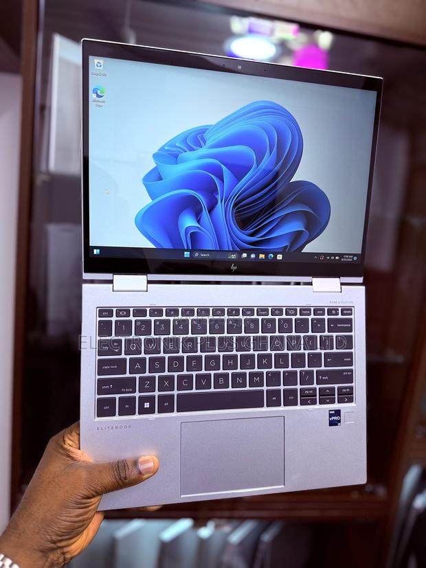 Laptop HP EliteBook 830 G9 16GB Intel Core i7 SSD 512GB