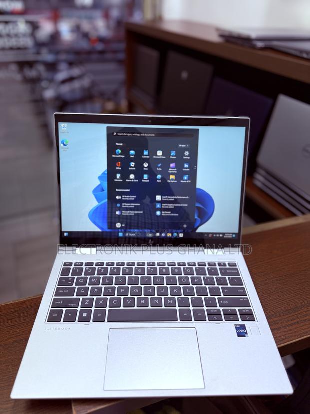 Laptop HP EliteBook 830 G9 16GB Intel Core i7 SSD 512GB photo 2