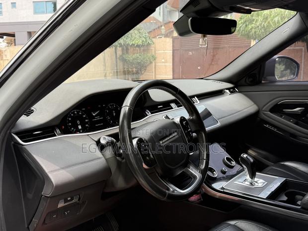 Land Rover Range Rover Evoque SE AWD 2020 White photo 3