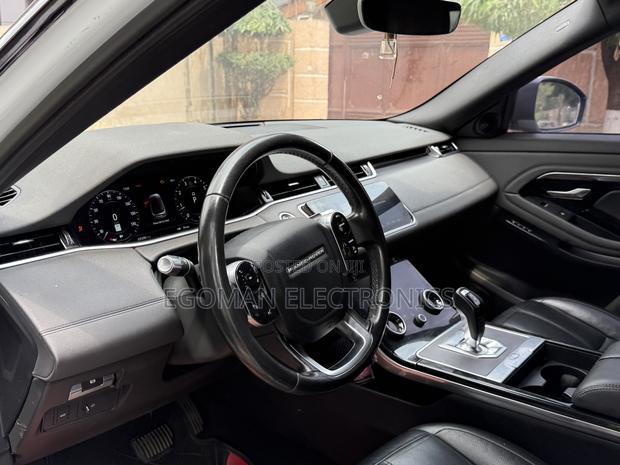 Land Rover Range Rover Evoque SE AWD 2020 White photo 2