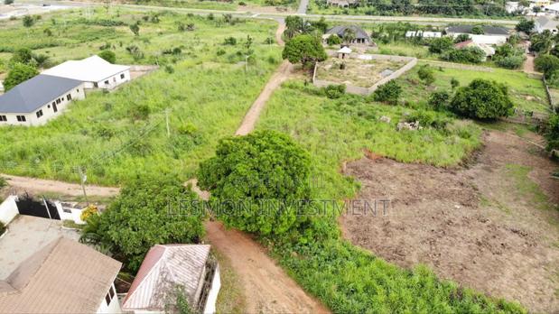 Land for Sale · Photo 4