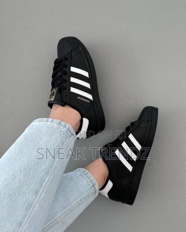 Original Adidas Superstar Black · Photo 4