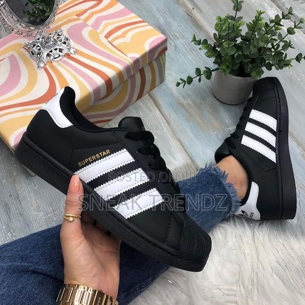 Original Adidas Superstar Black · Photo 3