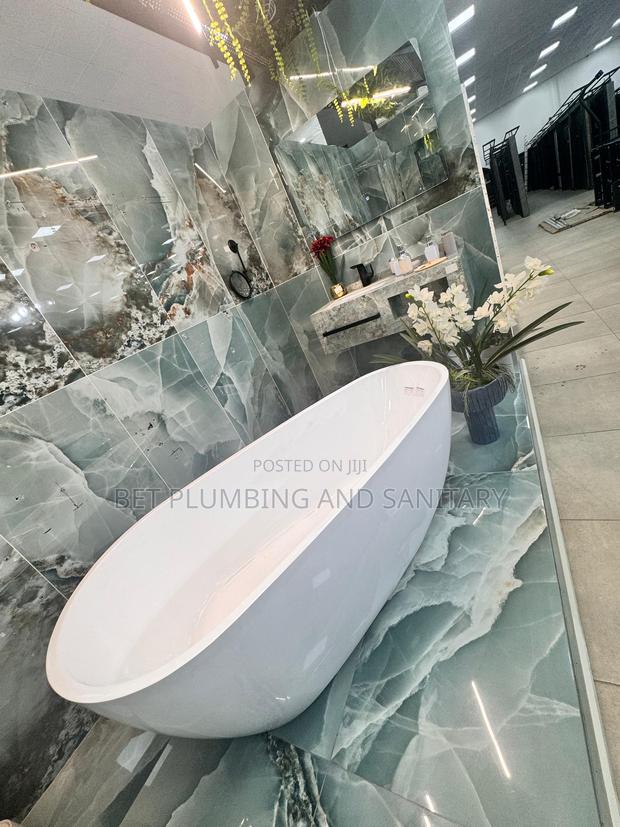 Jacuzzi Bathtub With Tap Complete_standing Bathtub · Photo 3
