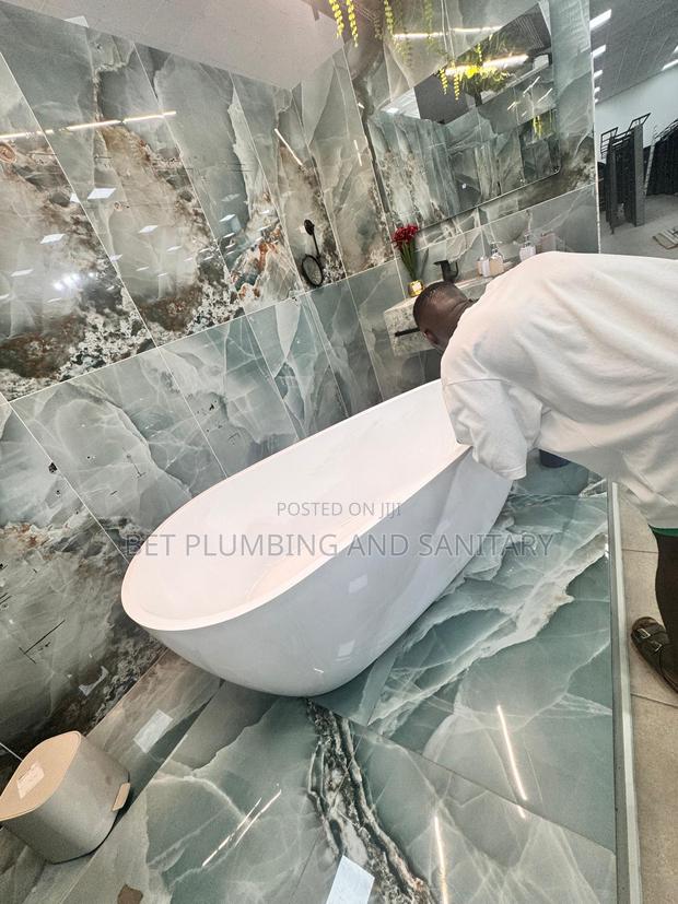 Jacuzzi Bathtub With Tap Complete_standing Bathtub · Photo 4