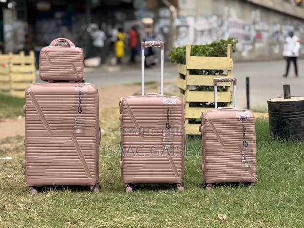 4set Durable Anticrake Luggages With Cosmetic Bag in Different Colors · Photo 1