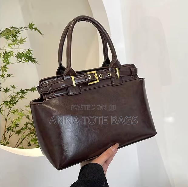 Stylish Handbag photo 2