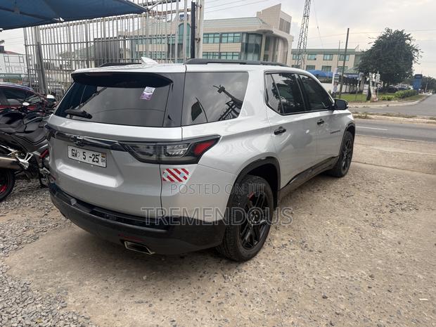 Chevrolet Traverse Premier AWD 2019 Gray