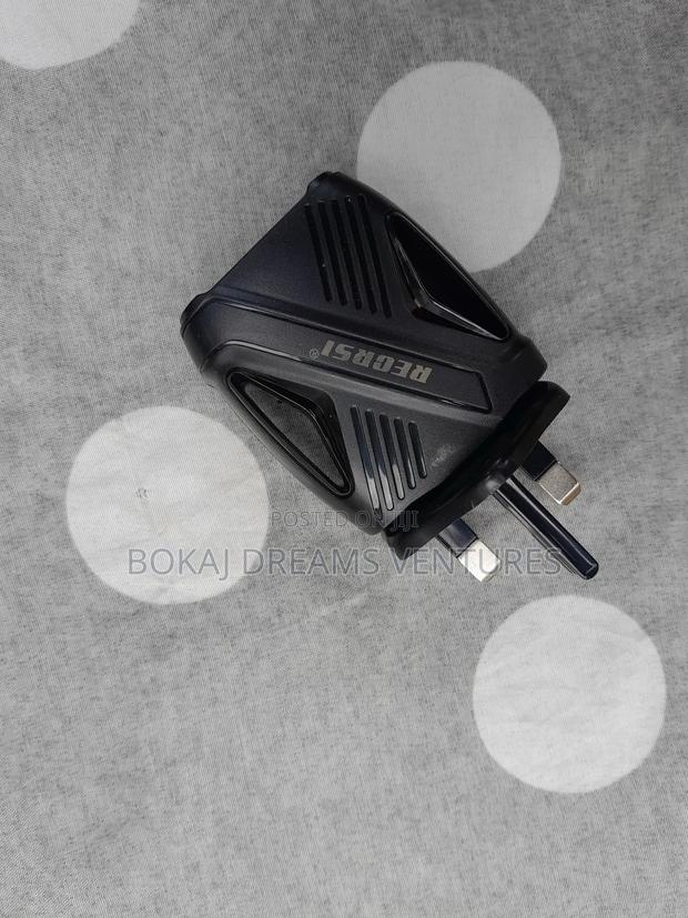 Phones and Accessories · Photo 3
