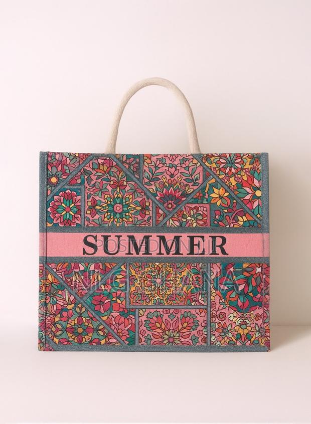 Summer Floral Print Beach Tote Bag - Large Woven Straw. Ghx6628 · Photo 2