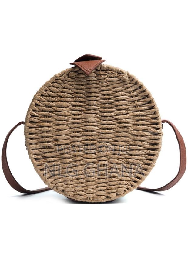 Handwoven Round Rattan Crossbody Shoulder Bag. Tvx17147 · Photo 4