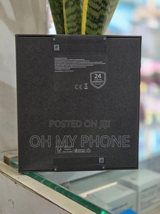 New Samsung Galaxy Z Fold7 256 GB Silver photo 4