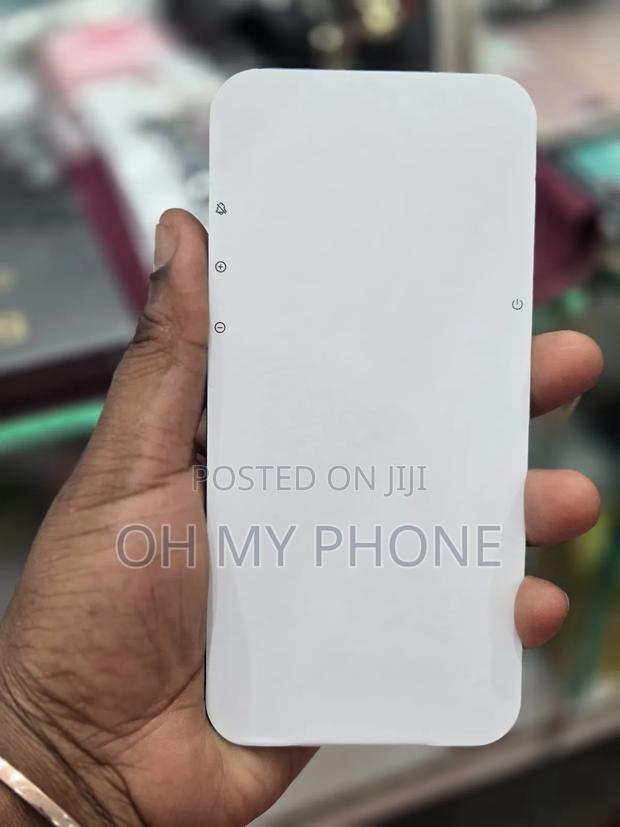 iPhone 15pro Max Icloud Screen photo 3