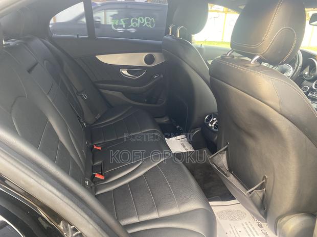 Mercedes-Benz C300 2016 Black