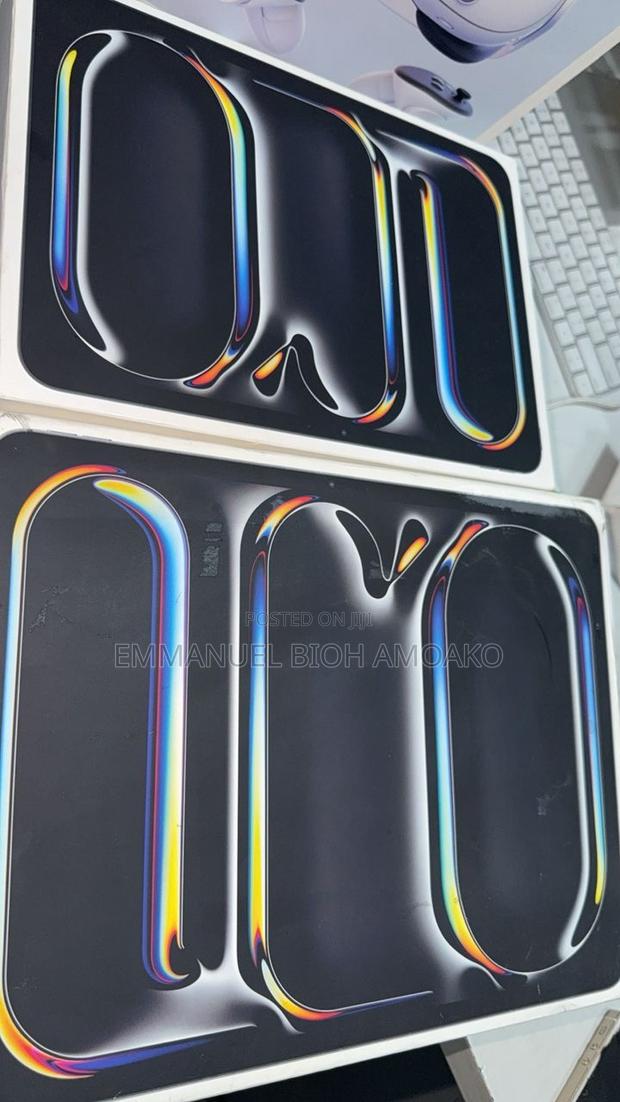 New Apple iPad Pro 13 (2024) 256 GB Gray · Photo 4