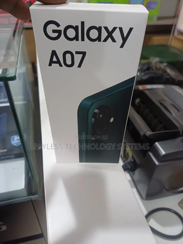 New Samsung Galaxy A07 4G 64 GB Green