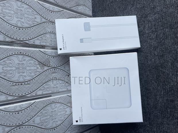 Magsafe3 Charger Complete · Photo 4