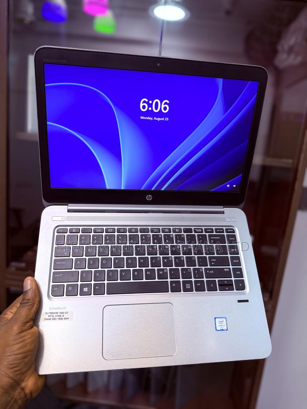 Laptop HP EliteBook Folio 1040 G3 8GB Intel Core i5 SSD 256GB photo 2