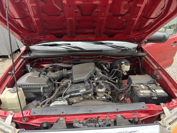 Toyota Tacoma 2dr Regular Cab 4WD 6.1 ft. SB (2.7L 4cyl 4A) 2014 Red