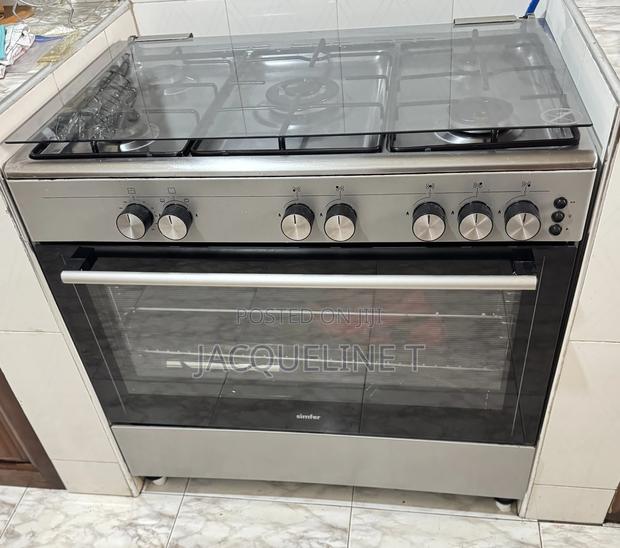 5 Burner Stove With Oven photo 3