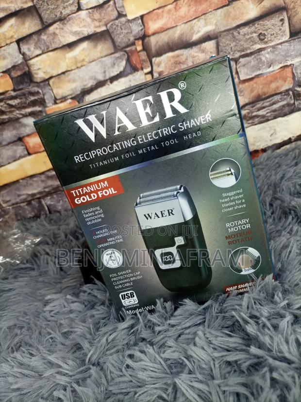 Reciprocating Electric Shaver · Photo 4