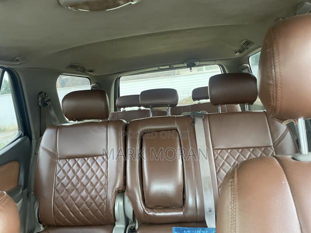 Toyota Sequoia SR5 4dr SUV 4WD (4.7L 8cyl 4A) 2002 Gray