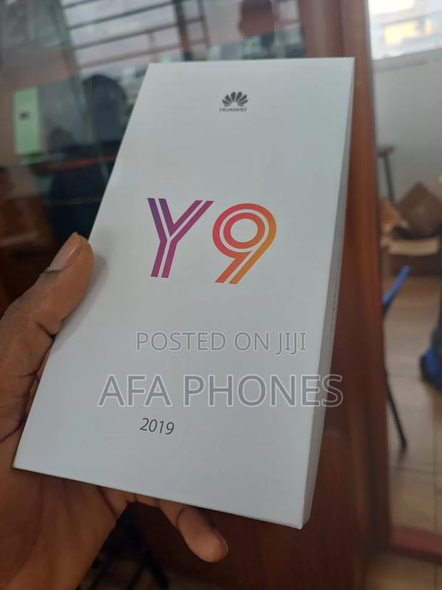 New Huawei Y9 2019 128 GB Black · Photo 2