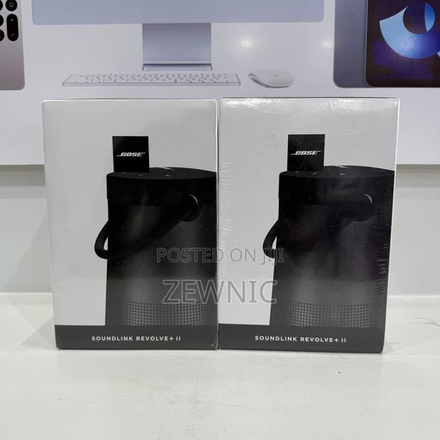 Bose Soundlink Revolve+ Ii Portable Bluetooth Speaker · Photo 4