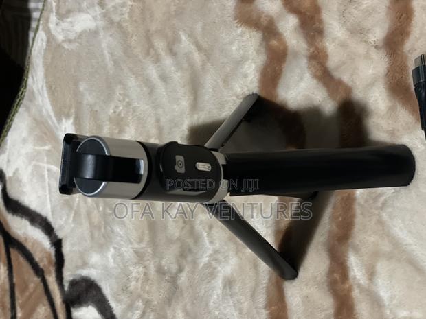 Bluetooth Selfie Stick With Light 3mode photo 5