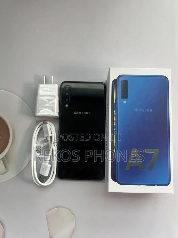 New Samsung Galaxy A7 64 GB Black