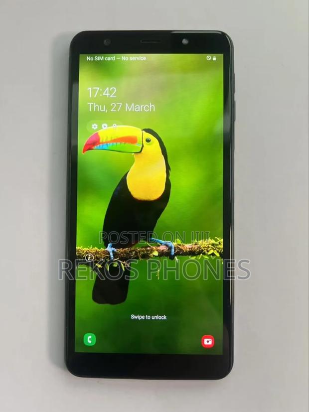New Samsung Galaxy A7 64 GB Black photo 5