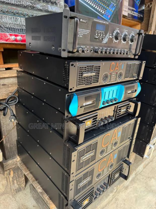 Crest Audio Ca30+ Power Amplifier · Photo 4