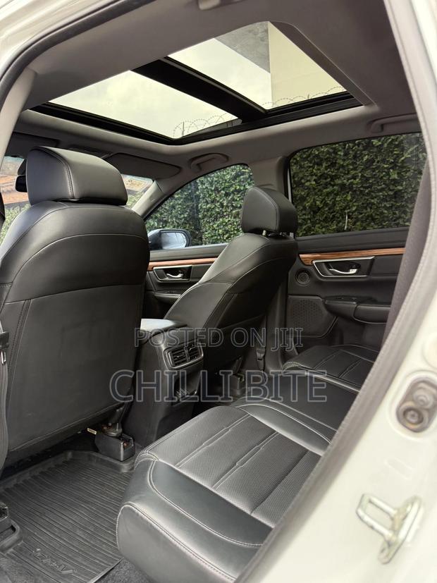 Honda CR-V Touring 2021 White photo 6