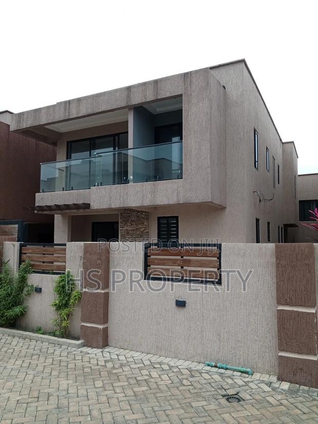 4bdrm House in Oyarifa for sale photo 3
