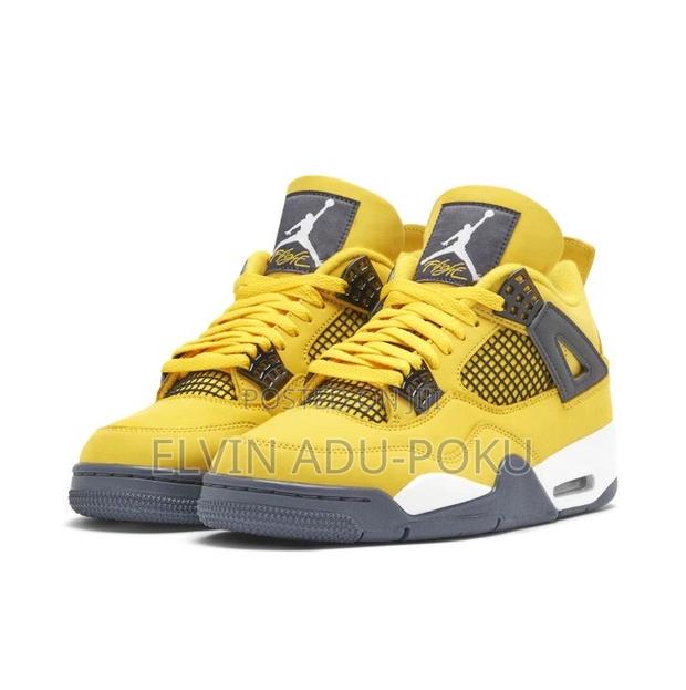 Jordan Air Jordan 4 Retro "Lightning 2021" Sneakers · Photo 3