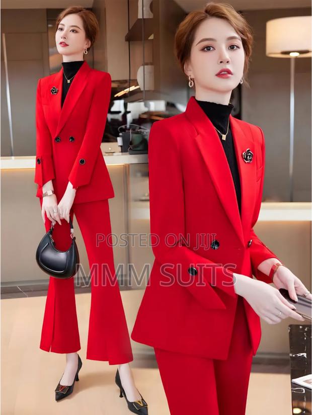 2-Piece Ladies Trousers Suit in One Button · Photo 4