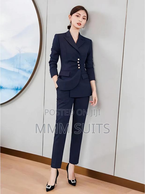 More Classic Ladies Are Available in Stock · Photo 3
