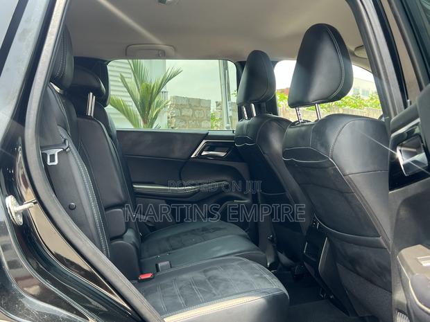 Mitsubishi Outlander SE 2022 Gray