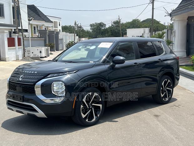 Mitsubishi Outlander SE 2022 Gray