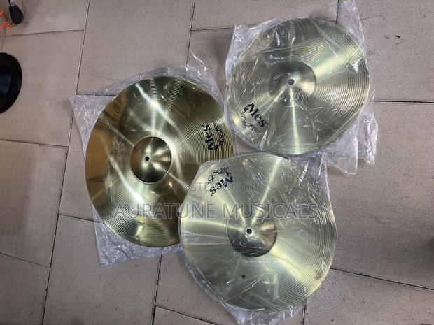 Mes Set Cymbals · Photo 3