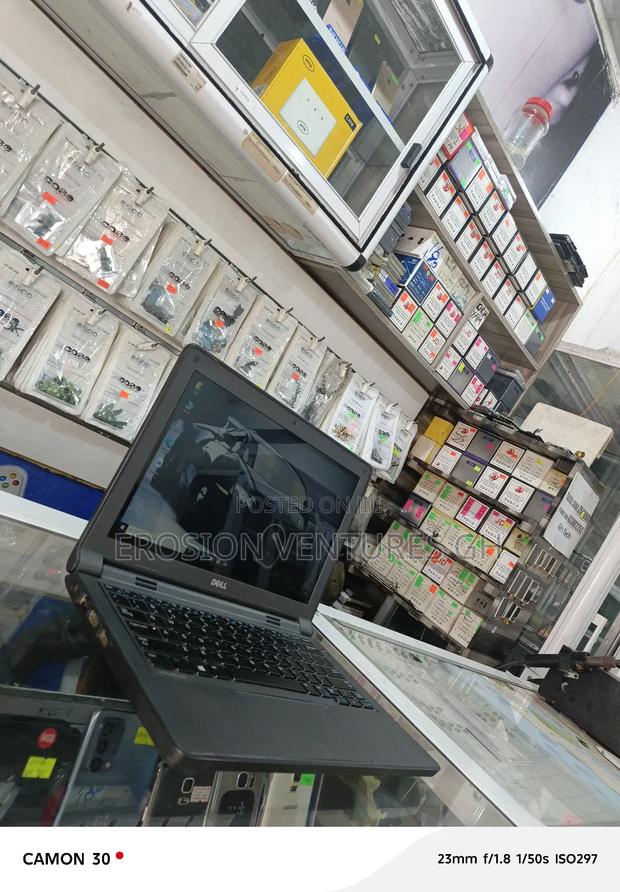 Laptop Dell Latitude 3320 4GB Intel HDD 500GB photo 2