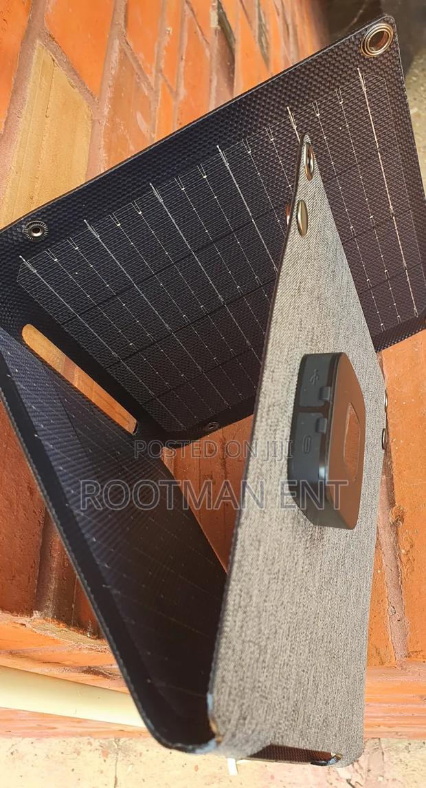 Quality Solar Charger From Oraimo 21watts Type C and Usb photo 3