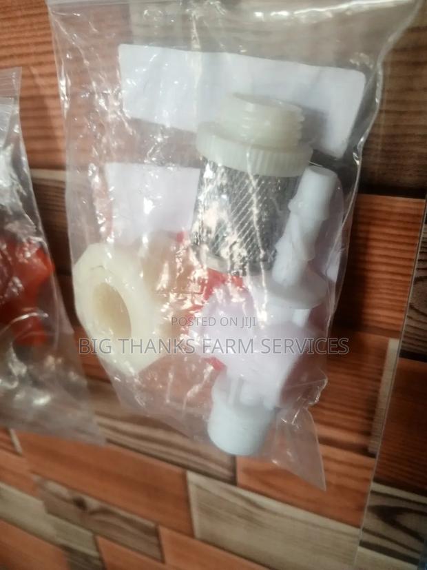 Rabbit Drinker Valves With Sieve · Photo 2