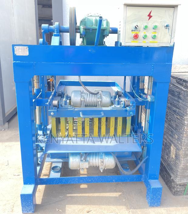 Block Moulding Machine photo 12