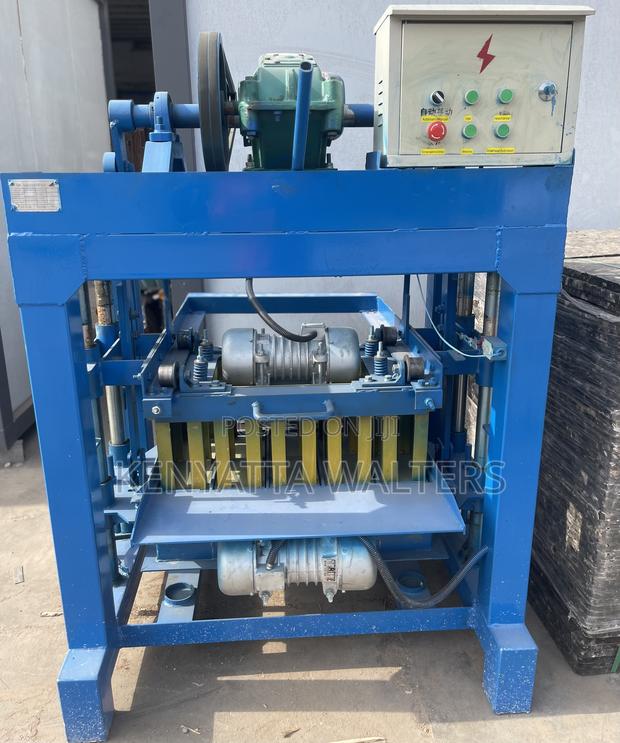 Block Moulding Machine photo 13