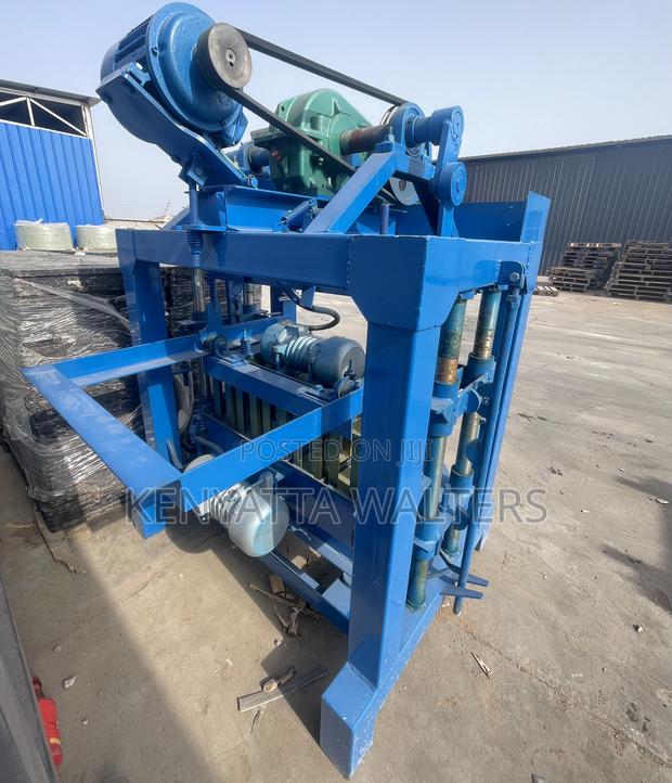 Block Moulding Machine photo 10