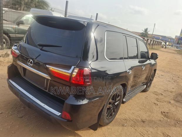 Lexus LX 2015 Black