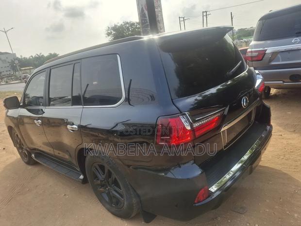 Lexus LX 2015 Black