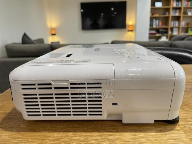 Epson Powerful Projector From Uk With Warranty (Free Delivery) photo 5