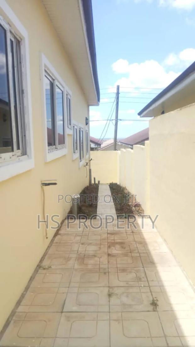 3bdrm House in Oyarifa for rent photo 11